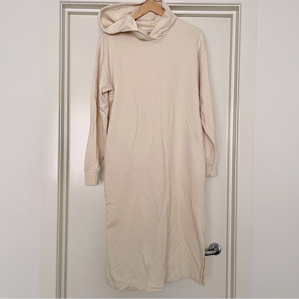 New as Sweat Hoodie Long Sleeve Dress with pockets 🤍 Uniqlo - Picture 3 of 11